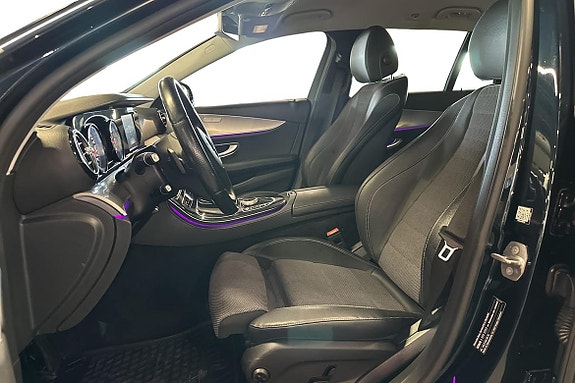 Mercedes-Benz E220 12 of 26