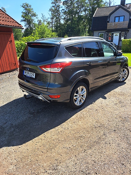 Ford Kuga 2 of 4