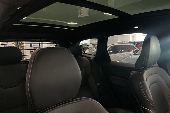 Volvo XC60 8 of 9