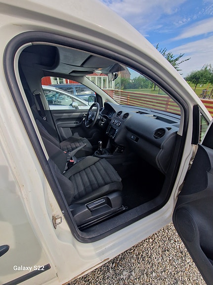 Volkswagen Caddy Maxi 4 of 7