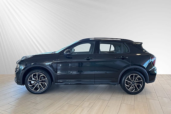 Lynk & Co 01 2 of 28