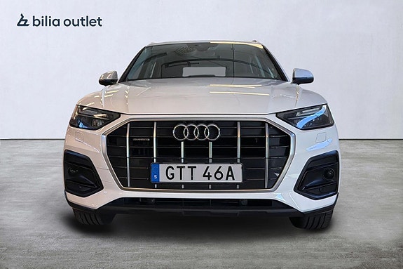 Audi Q5 2 of 5