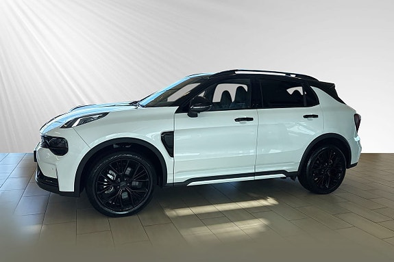 Lynk & Co 01 2 of 18
