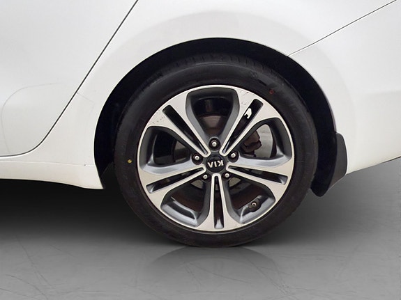 Kia Ceed 28 of 30