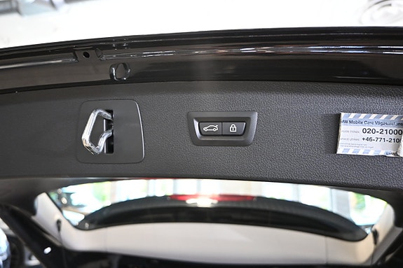 BMW 218d 15 of 23