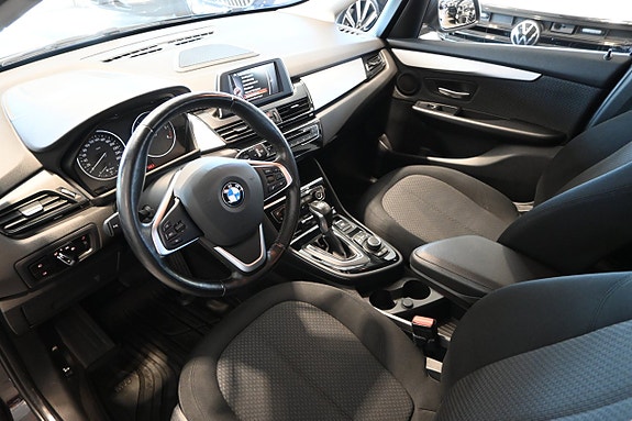 BMW 218d 7 of 23