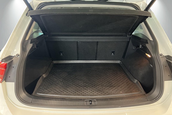 Volkswagen Tiguan 17 of 22