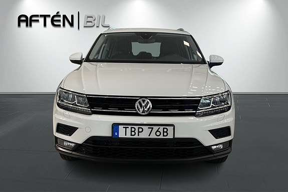 Volkswagen Tiguan 3 of 22