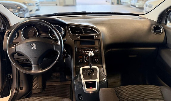 Peugeot 5008 12 of 16