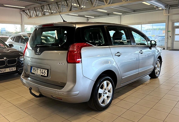 Peugeot 5008 8 of 16