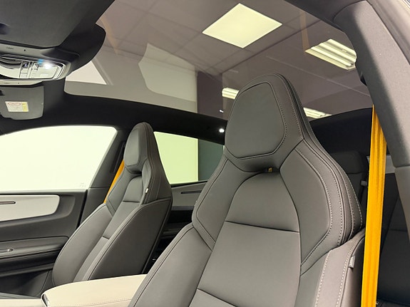 Polestar 4 10 of 28