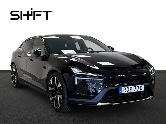 Polestar 4 2 of 28