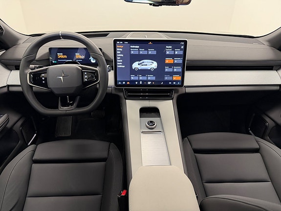 Polestar 4 7 of 28