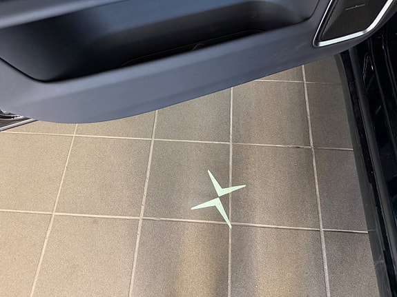 Polestar 4 13 of 28