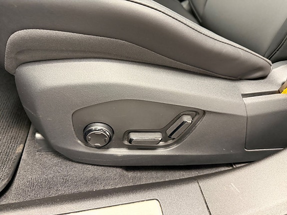 Polestar 4 11 of 28