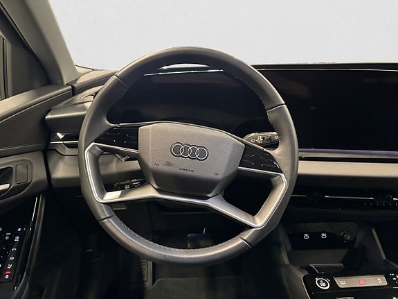 Audi Q6 e-tron 10 of 15