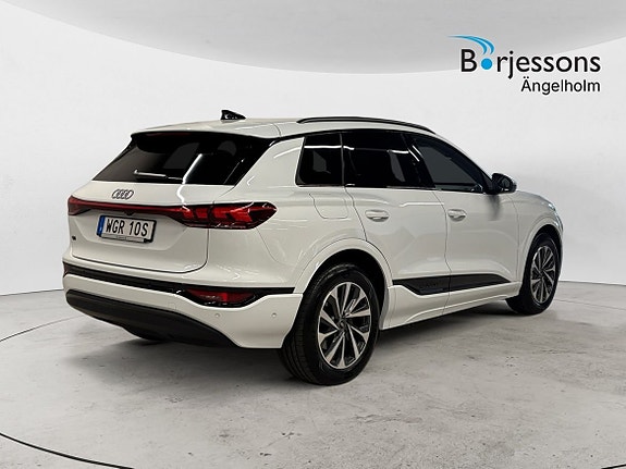 Audi Q6 e-tron 3 of 15