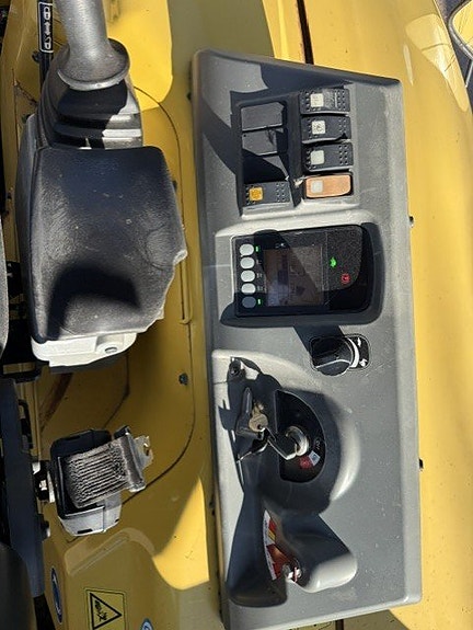 Yanmar C30R-3TV / 2,5 tons dumper med vridbart flak 10 of 11