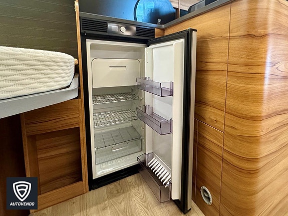 Affinity 295 One by Kabe Camper Van 20 of 27