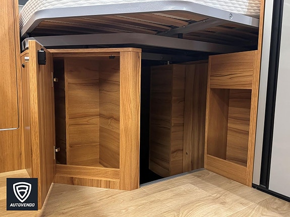 Affinity 295 One by Kabe Camper Van 14 of 27