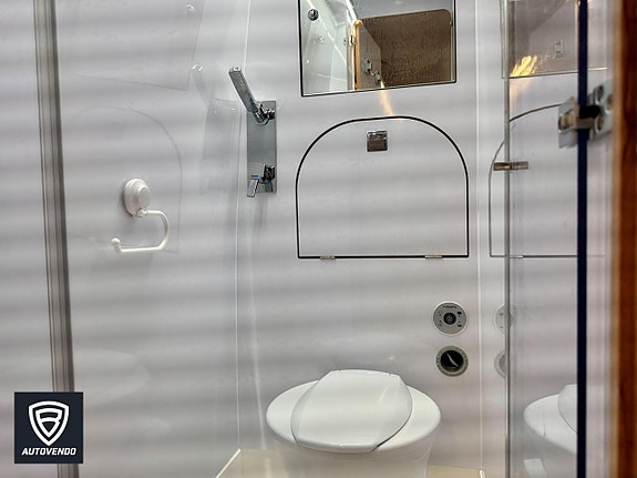 Affinity 295 One by Kabe Camper Van 25 of 27