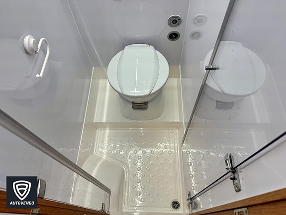 Affinity 295 One by Kabe Camper Van 26 of 27