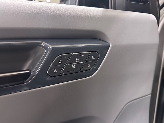 Kia EV9 12 of 17