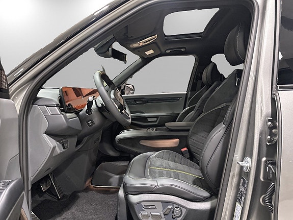 Kia EV9 7 of 17