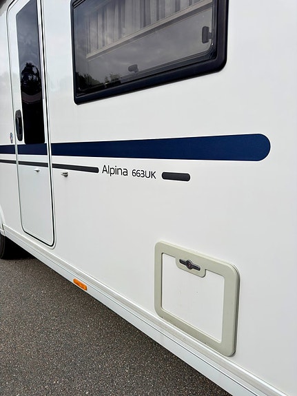 Adria Alpina 663 UK Ny bes. Alde. Markis. Barnkammare. 3 of 20