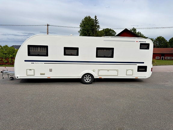 Adria Alpina 663 UK Ny bes. Alde. Markis. Barnkammare. 2 of 20