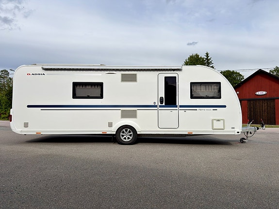 Adria Alpina 663 UK Ny bes. Alde. Markis. Barnkammare. 4 of 20