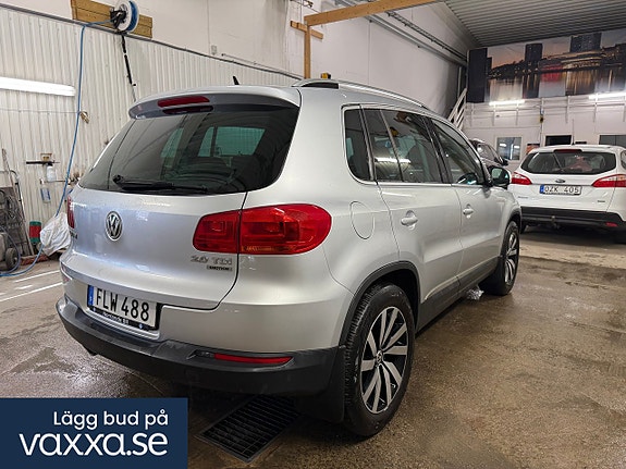 Volkswagen Tiguan 4 of 5
