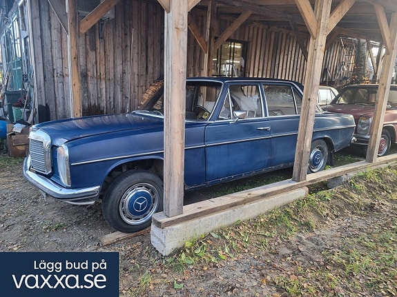 Mercedes-Benz 230 4 of 5