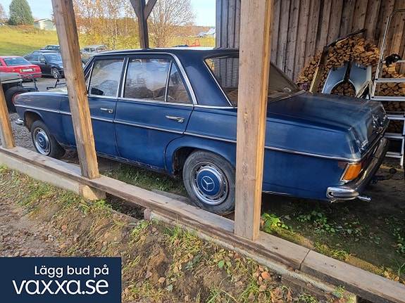 Mercedes-Benz 230 5 of 5