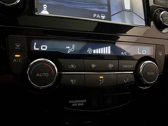 Nissan X-Trail 14 of 30