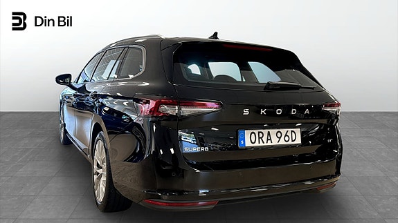 Skoda Superb 3 of 12