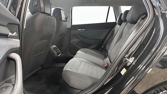 Skoda Superb 11 of 12