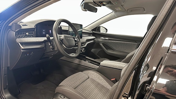 Skoda Superb 7 of 12