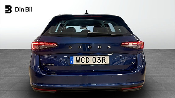 Skoda Superb 5 of 12