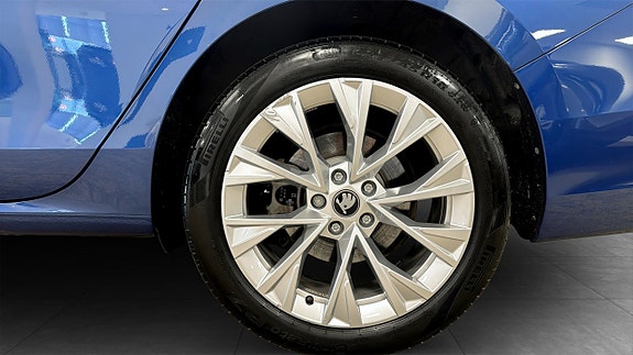 Skoda Superb 6 of 12