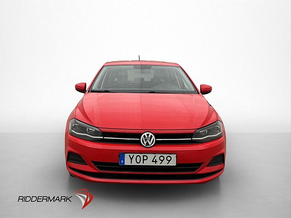 Volkswagen Polo 2 of 5