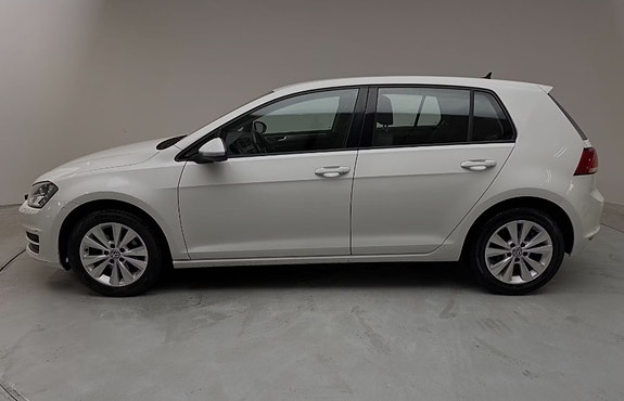 Volkswagen Golf VII 2 of 5