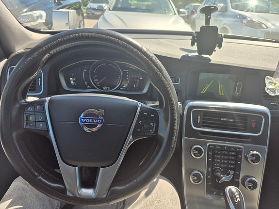 Volvo S60 4 of 8