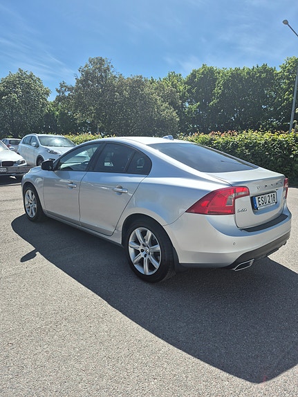 Volvo S60 8 of 8