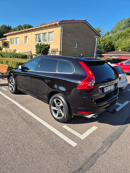 Volvo XC60 5 of 8