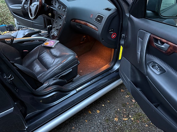 Volvo XC70 4 of 7