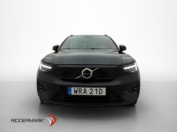 Volvo XC40 3 of 5
