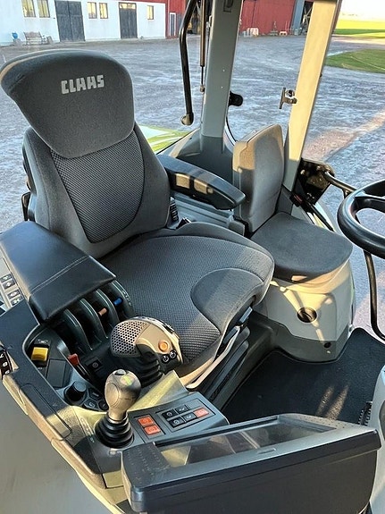 CLAAS Arion 650 Cmatic 5 of 8