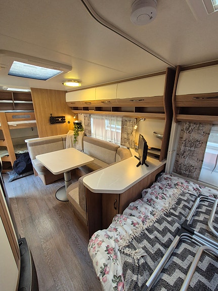Hobby 560 Kmfe Deluxe Barnkammare 11 of 14