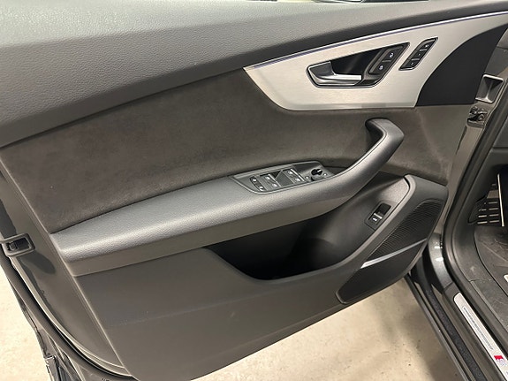 Audi Q8 9 of 15